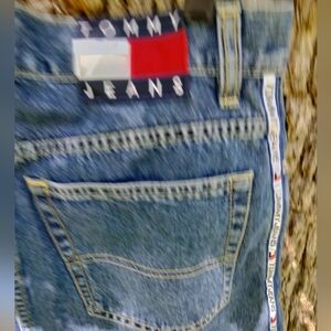 Vintage Tommy Jeans Skirt in size 7